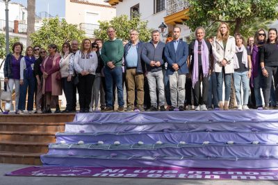 Acto por el 25N en Benalmádena