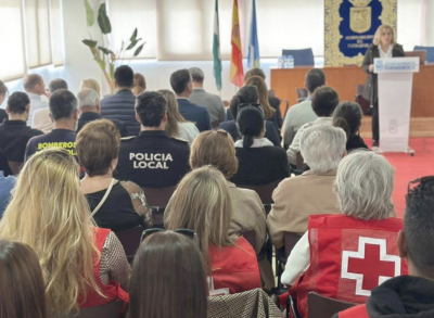 Lectura de manifiesto en Fuengirola por el Día de la eliminación de la violencia contra la mujer