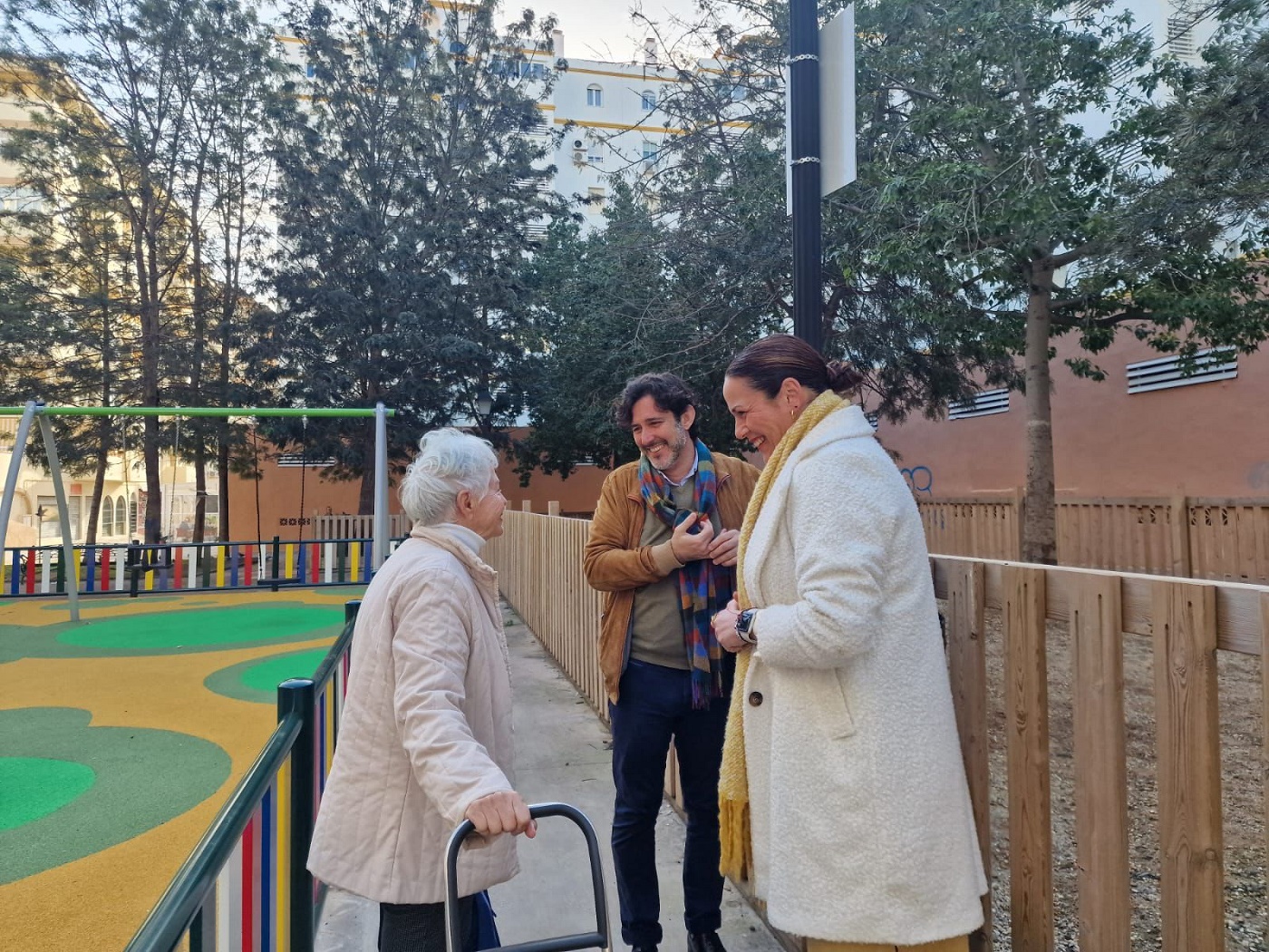 Martín y Moreno visitan el barrio del Recinto Ferial en Fuengirola