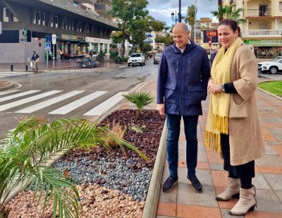 Sánchez y Moreno visitan el barrio de Las Chozas