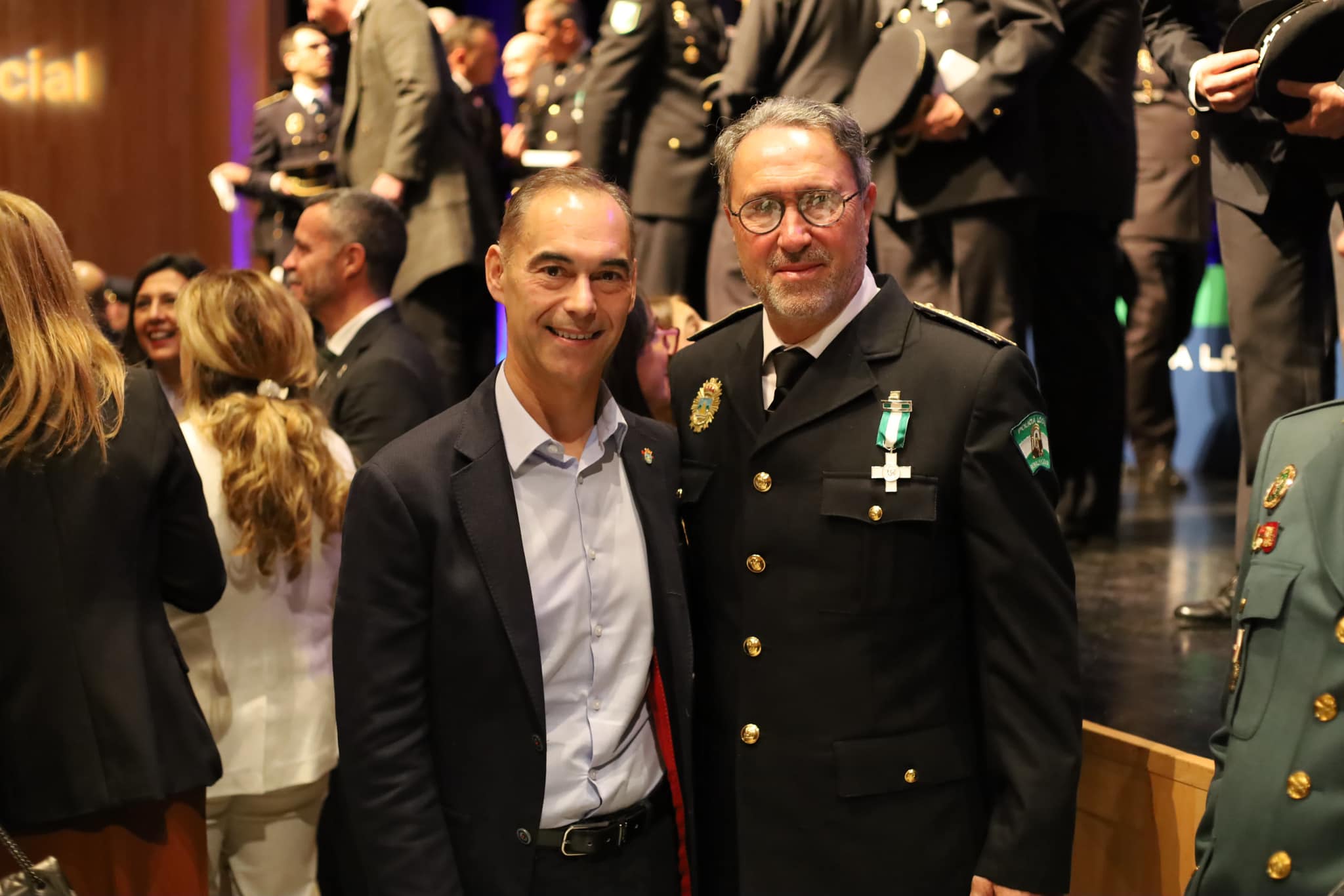 Francisco Zamora, antiguo jefe de la Policía Local de Benalmádena, reconocido con la Medalla al Mérito