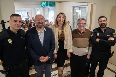 Formación a mayores de Benalmádena sobre riesgos digitales